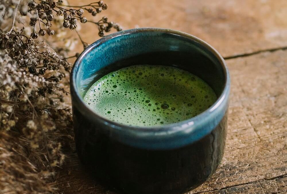 Does green tea stimulate your organism?